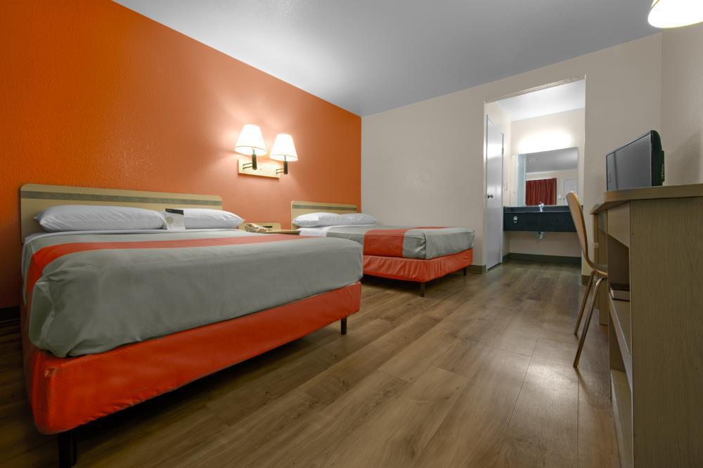 Motel 6-Escondido, Ca 객실 사진